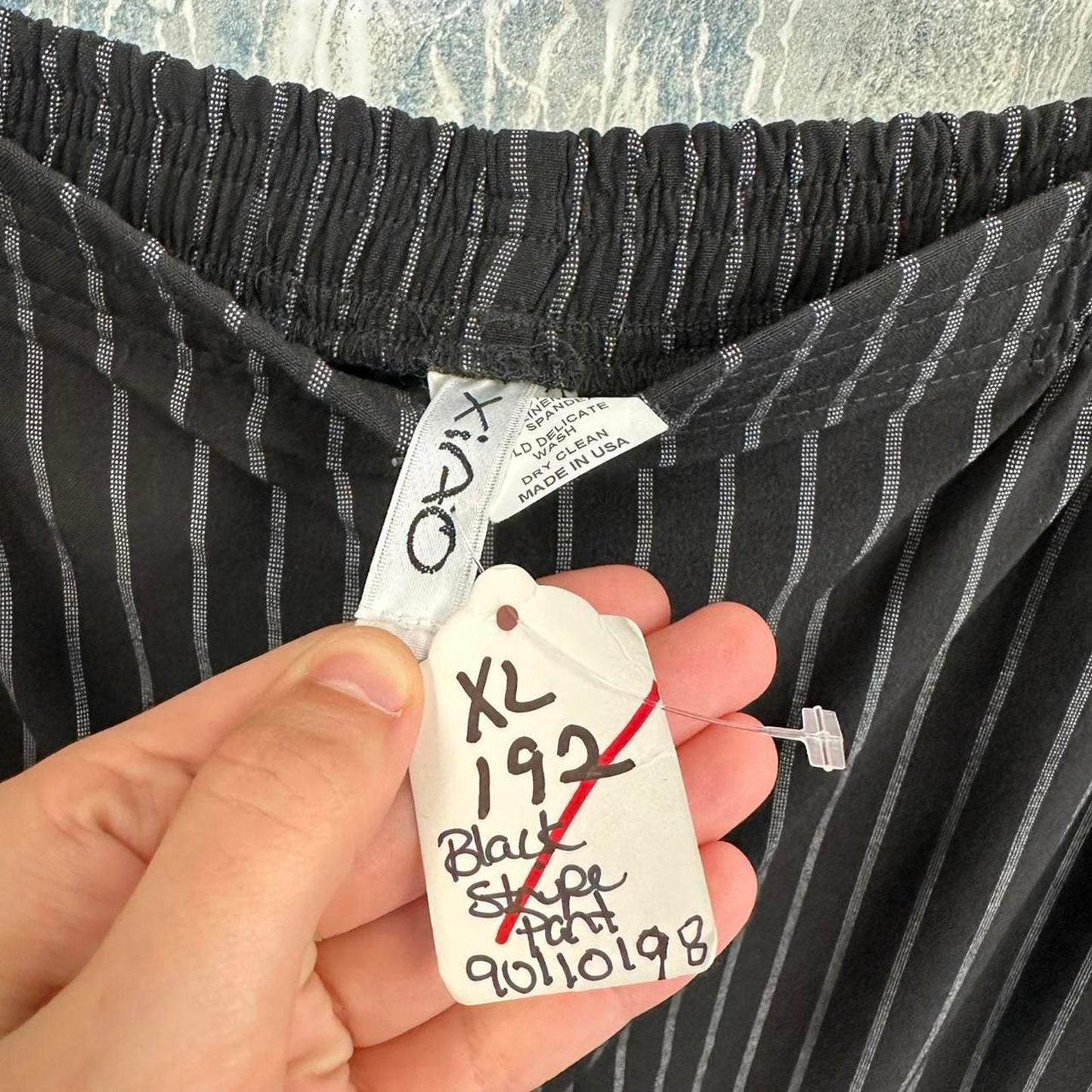 Minimalist black & white pin striped boho pants (XL)