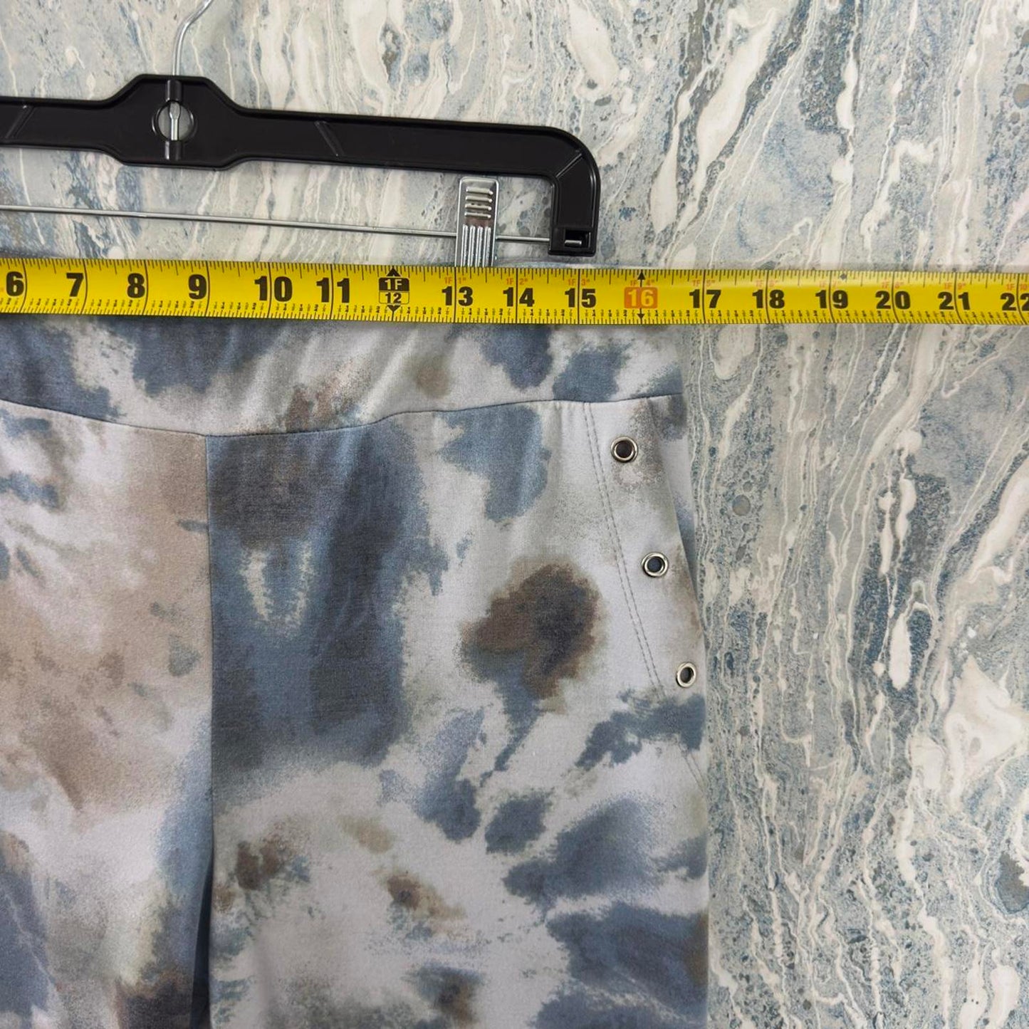 DéVía Tie-Dye Pattern Jogger Sweatpants (M)