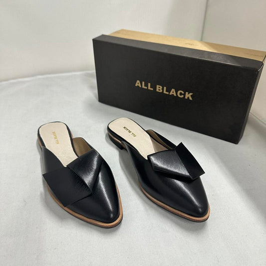Contemporary Chic Black Leather Half Bow Mule Slides (5.5)