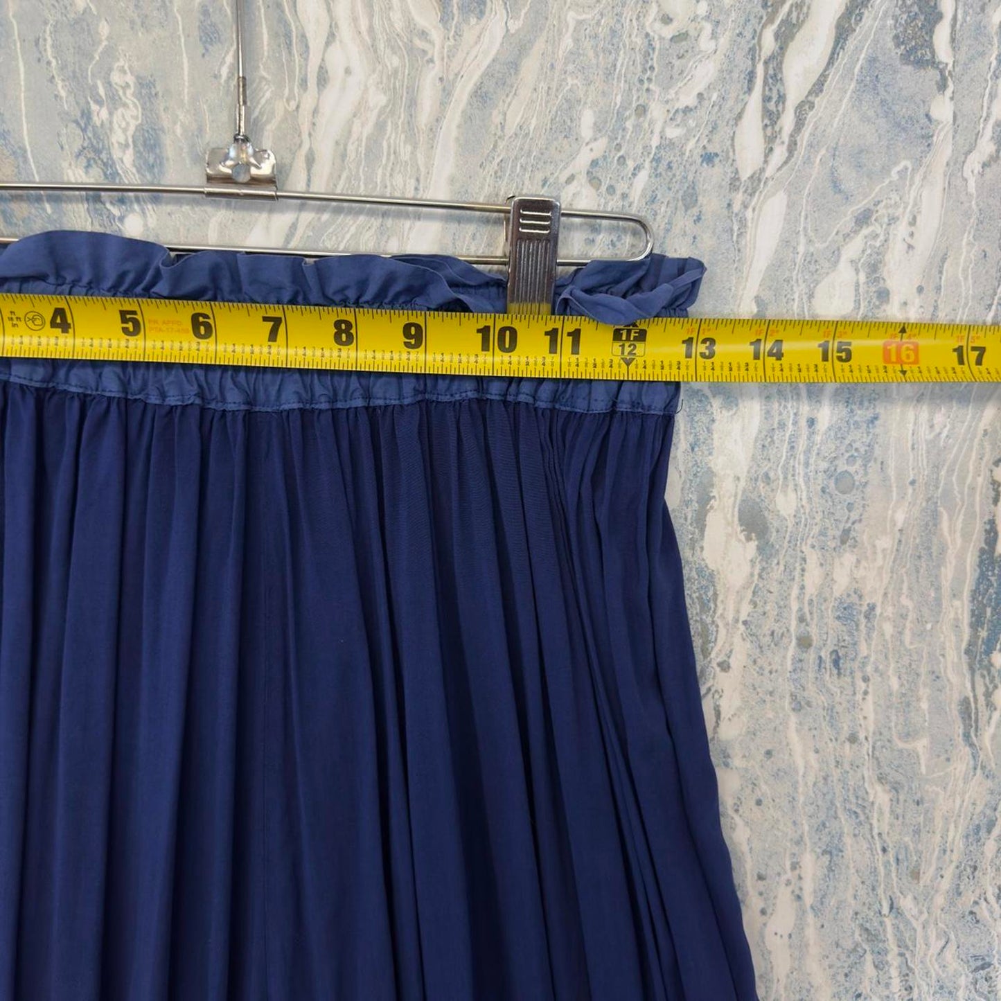 Minimalism Designer Wide-Leg Navy Pleated Pants (M)