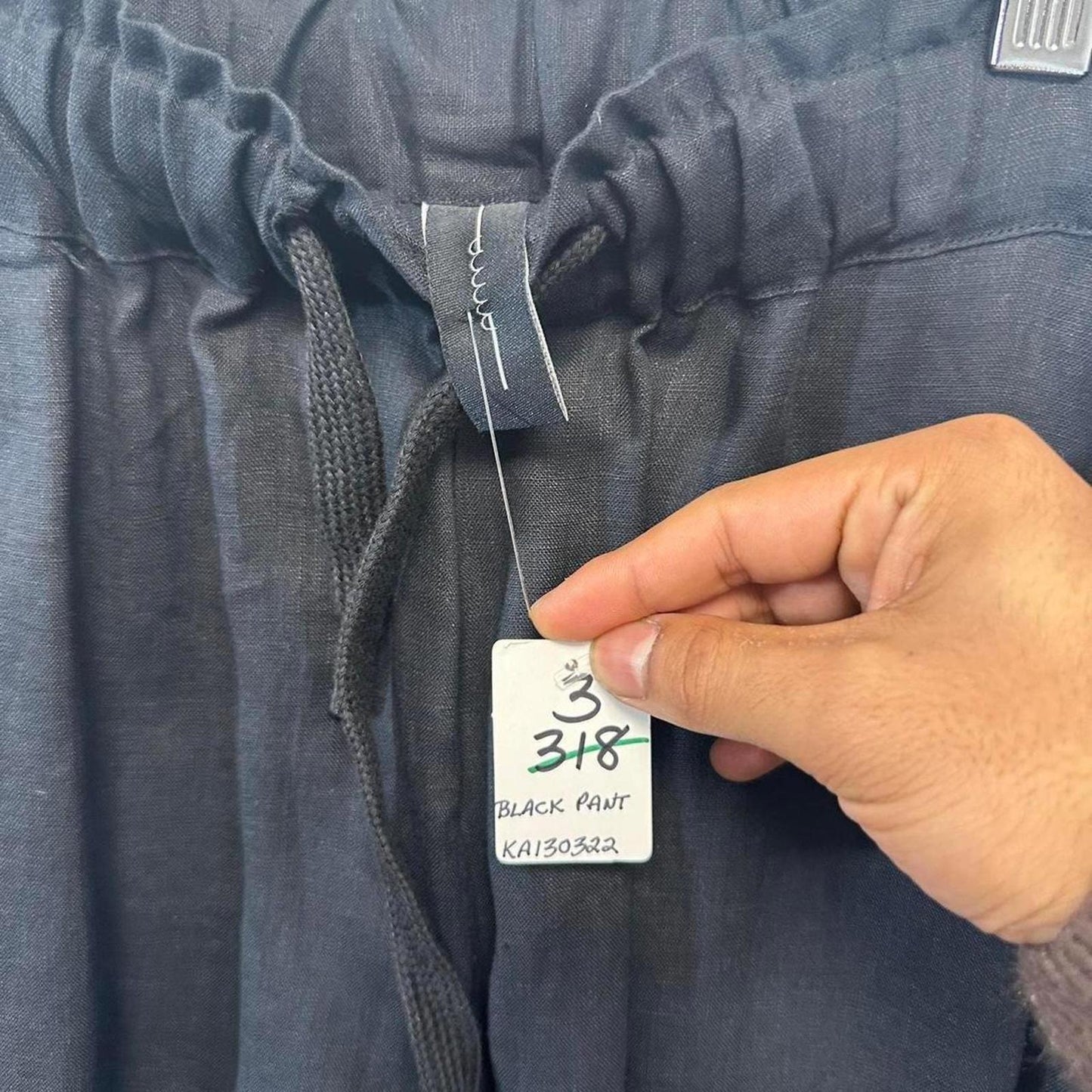 Minimalism Black Pants (3)