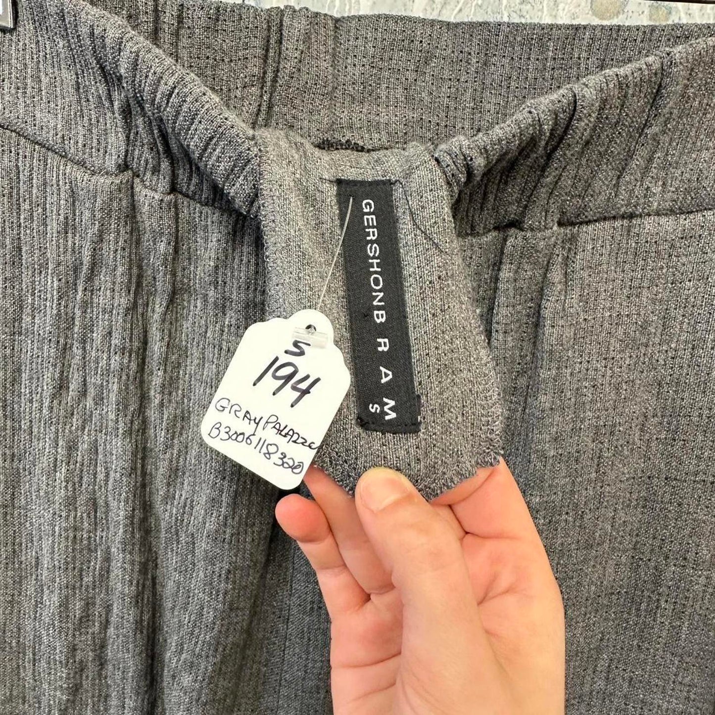 Minimalist grey comfy pants (S)