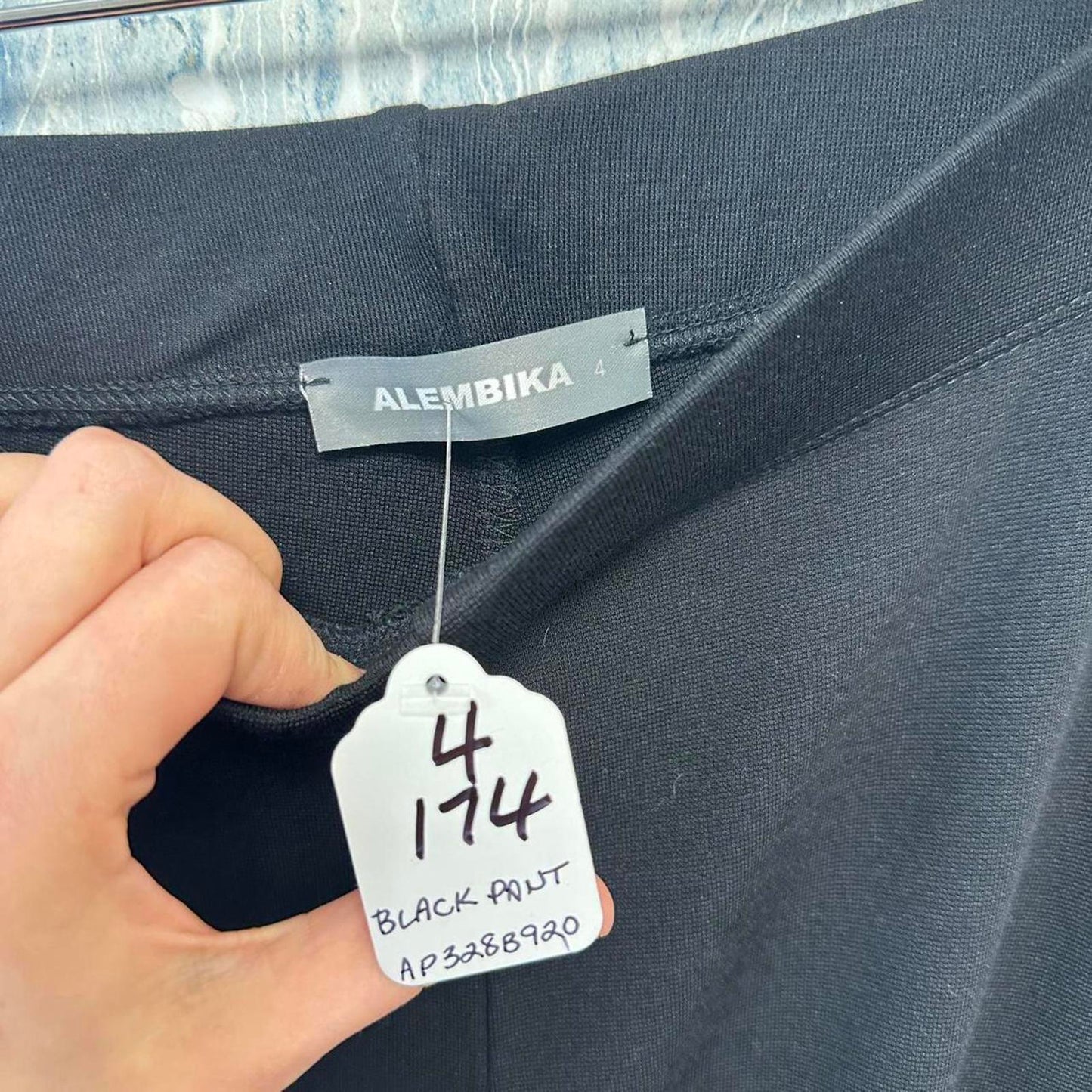 Minimalist basic black straight cut legging pants (4)