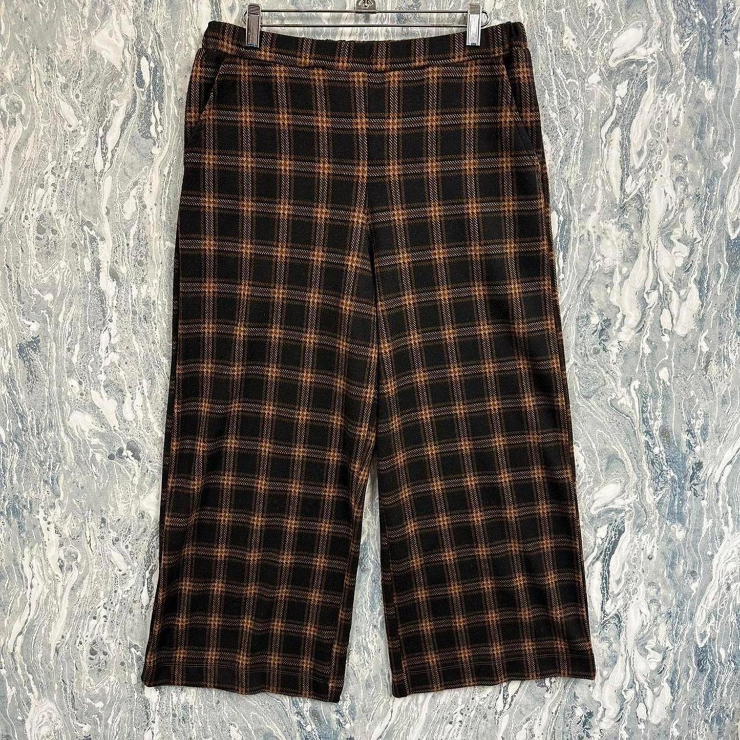 black and brown plaid pants (3)