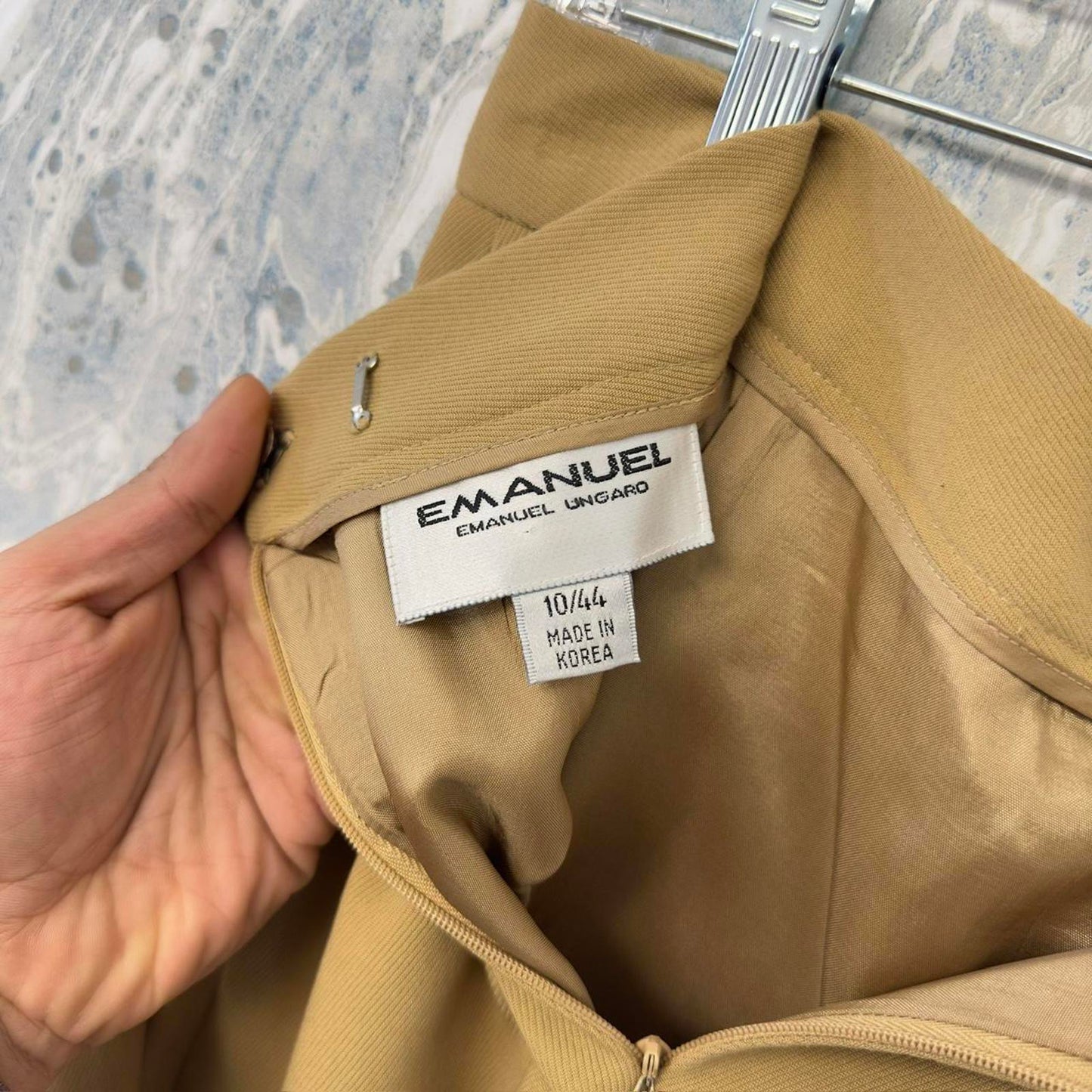 Vintage Tailored Tan Blazer and Skirt Set (M/L)