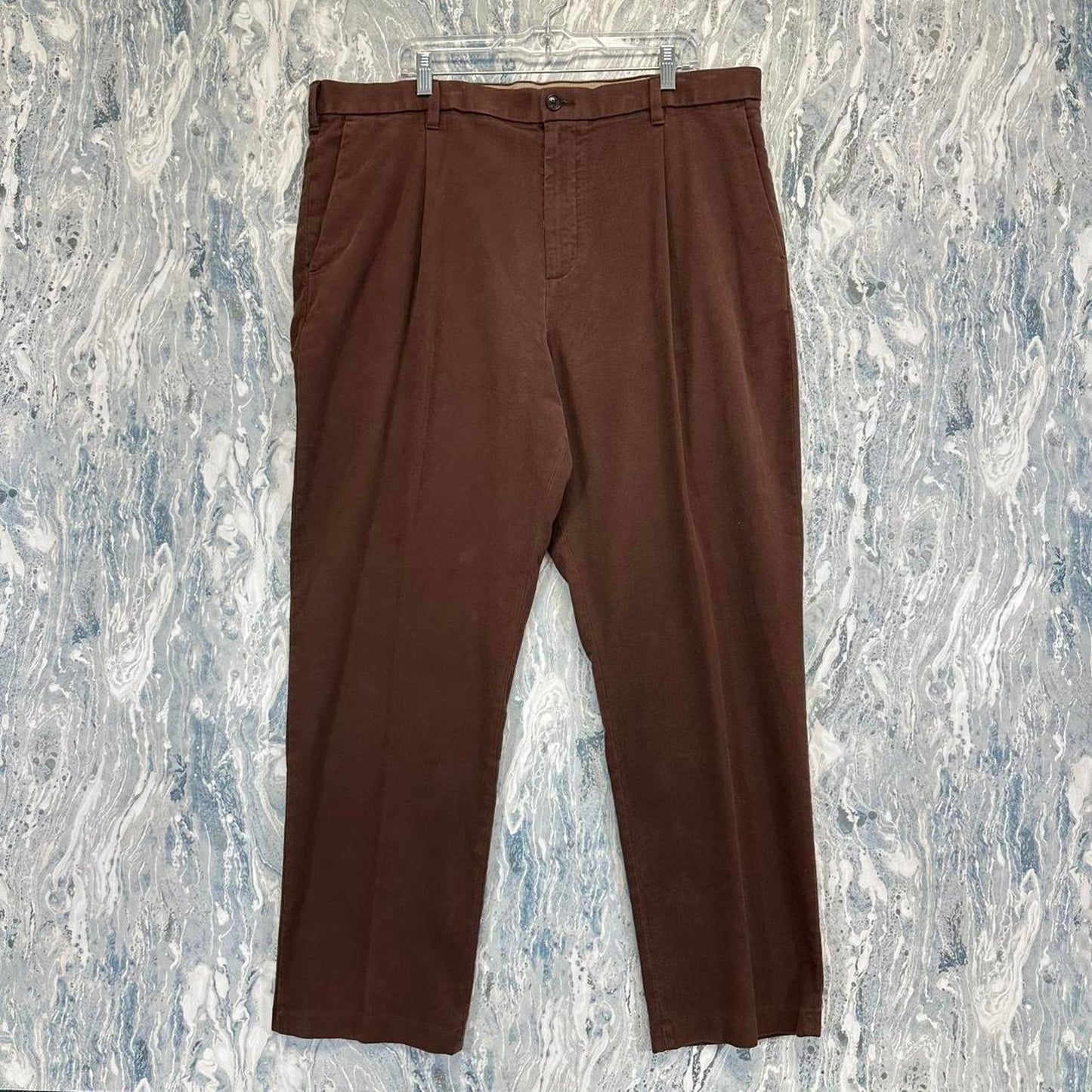 Minimalist Banana Republic Brown Khaki Trouser Pants (40)