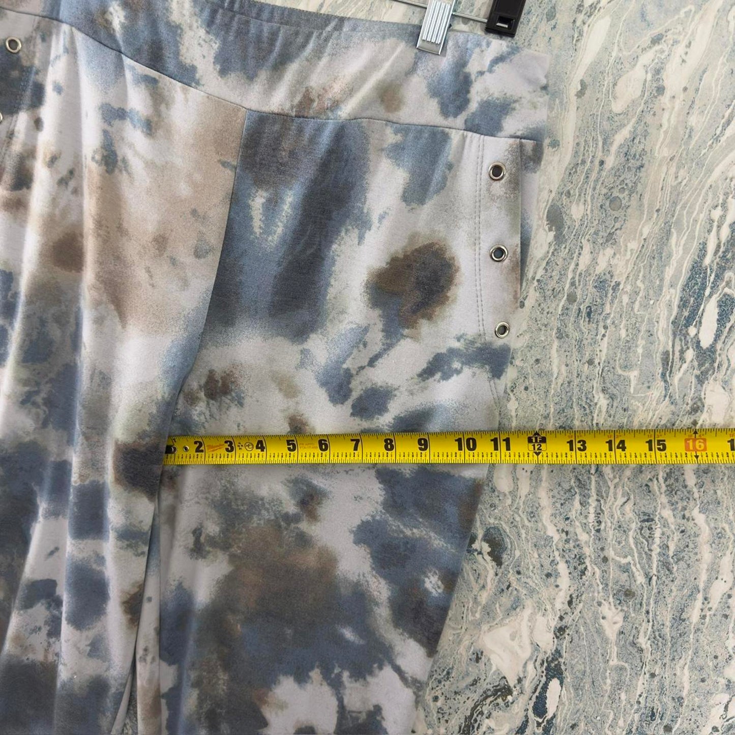 DéVía Tie-Dye Pattern Jogger Sweatpants (M)