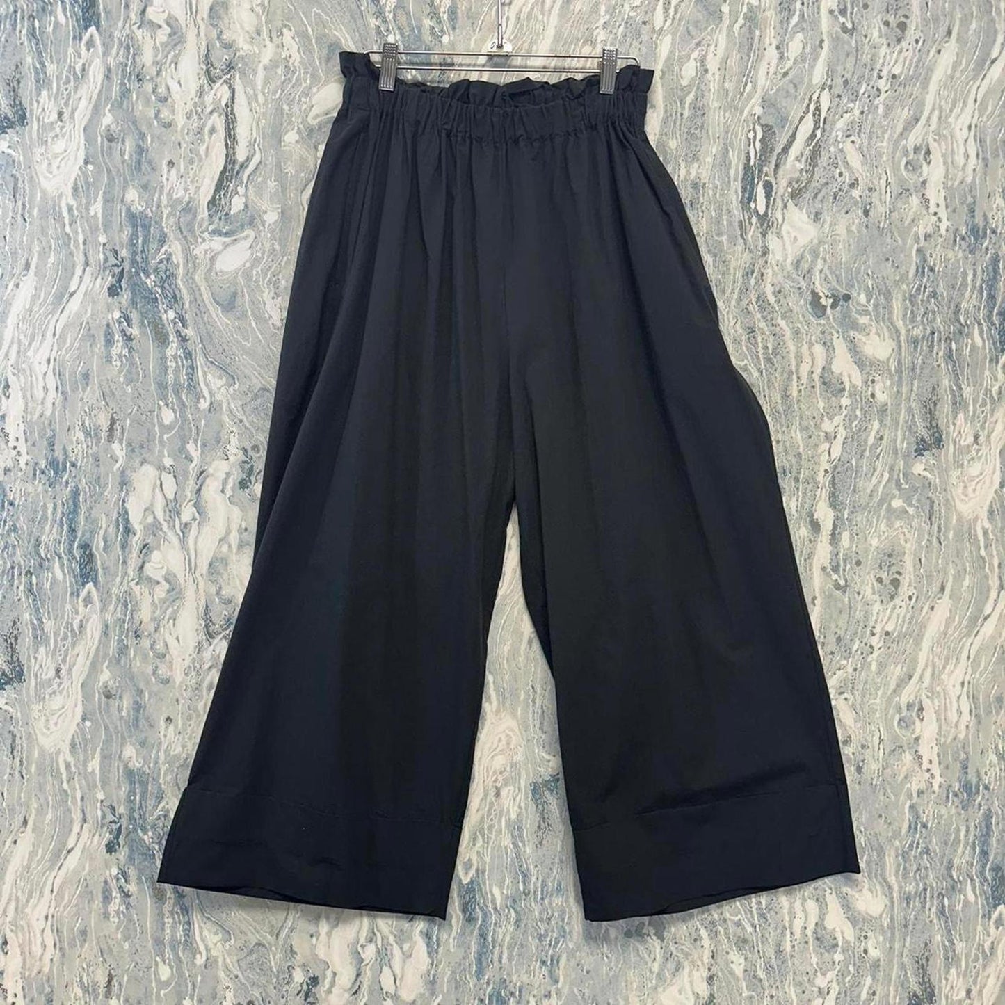 Minimalism Black Pants (1)