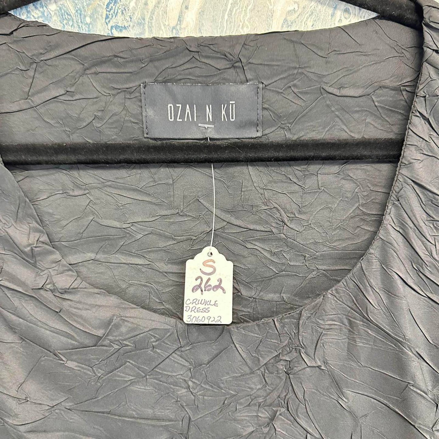 Black Crinkle Textured Sleeveless Dress (S)