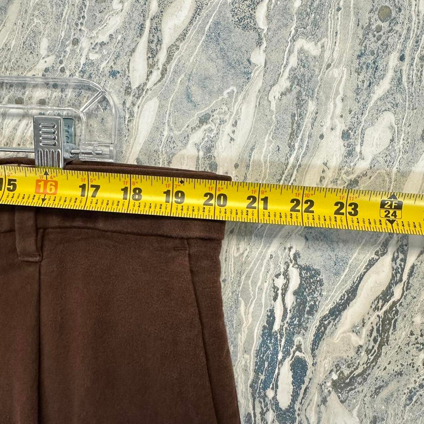 Minimalist Banana Republic Brown Khaki Trouser Pants (40)