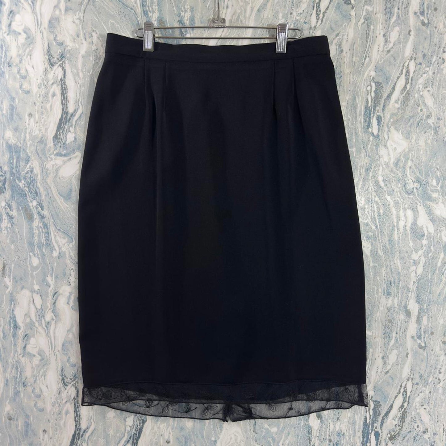 Classic Vintage Black Women's Skirt Suit (14)