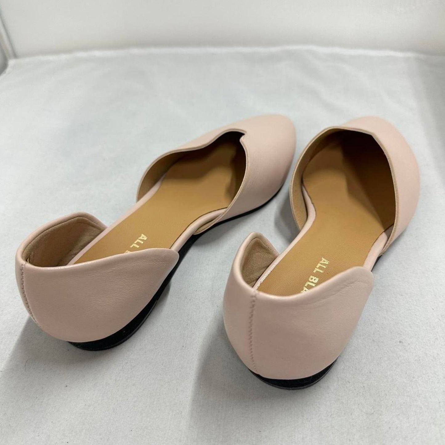 Contemporary Tan Leather Ballet Flats (37)