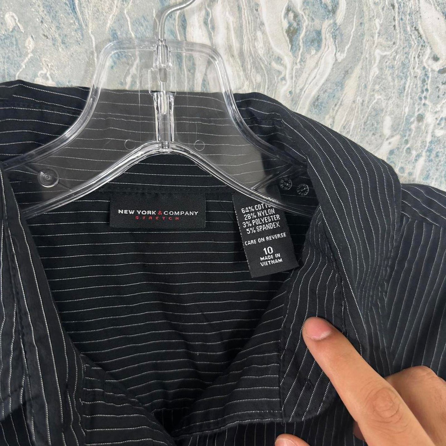 NEW YORK & COMPANY Black Pinstripe Long Sleeve Button-Up Tunic Shirt (10)