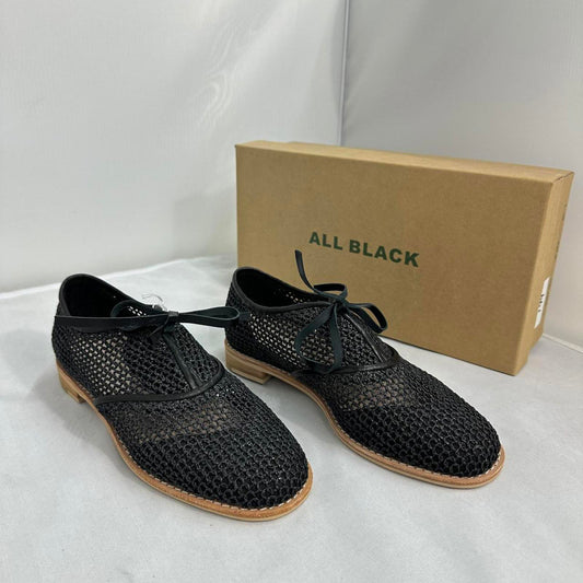 All Black Mesh Lace-Up Oxfords (5.5)