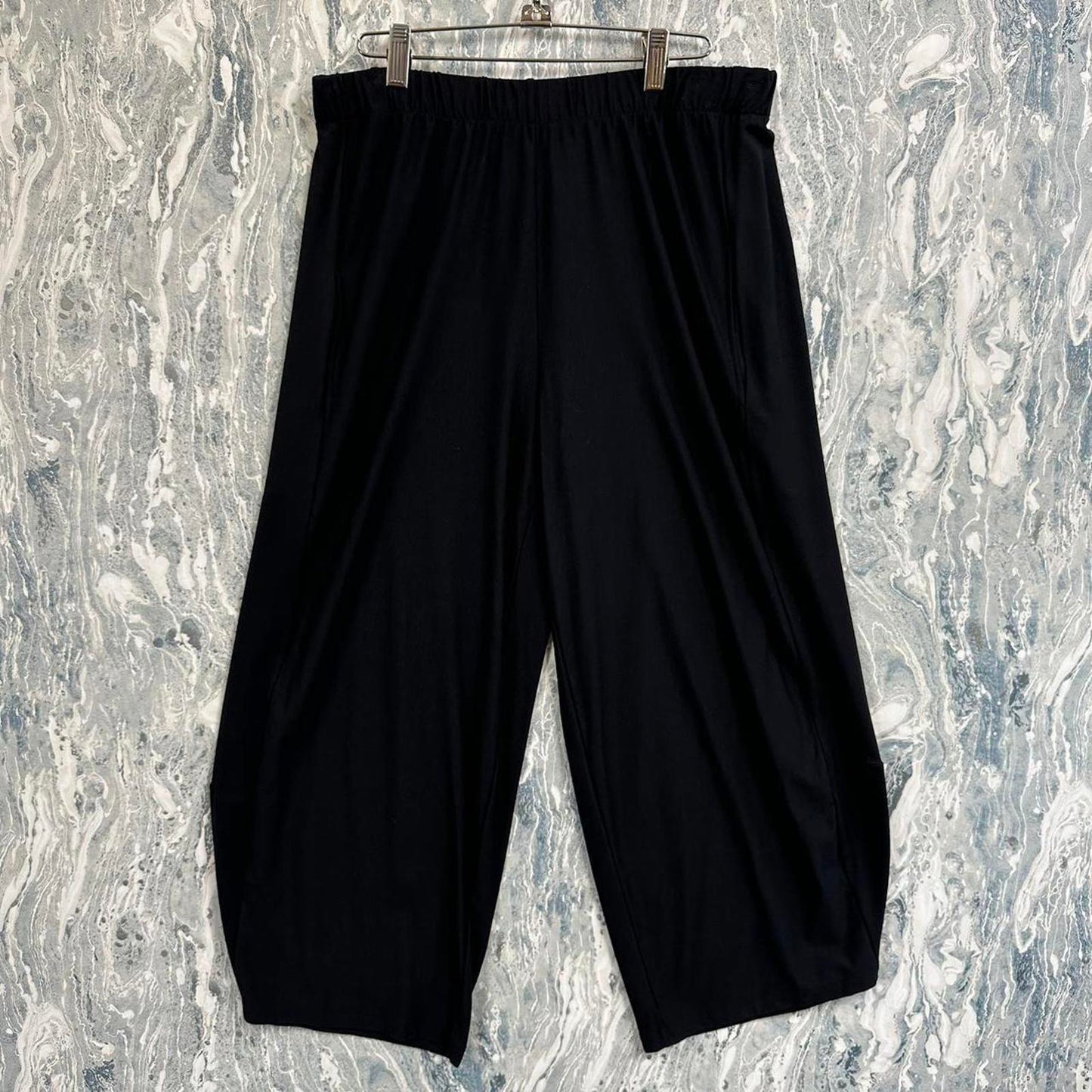 Minimalism black wide leg lounge pants (L)