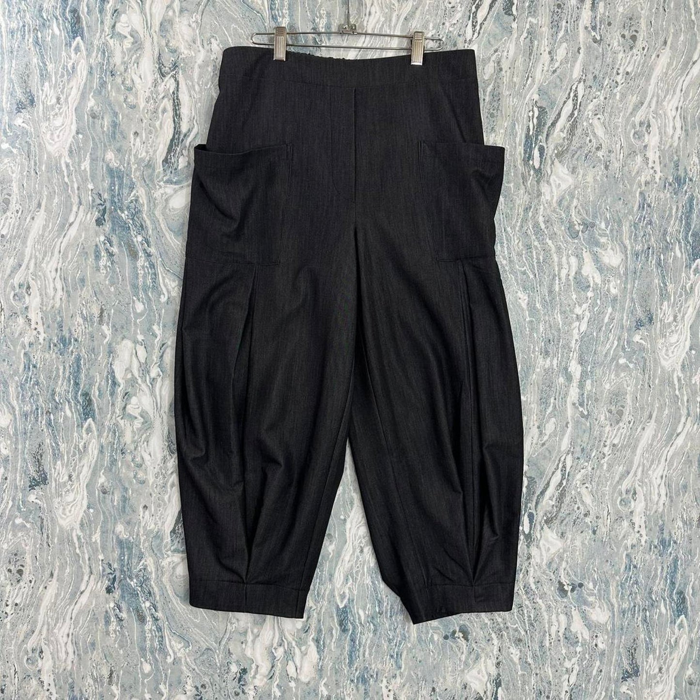 Designer Lux Preppy Dark Grey Pleated Pants (L)