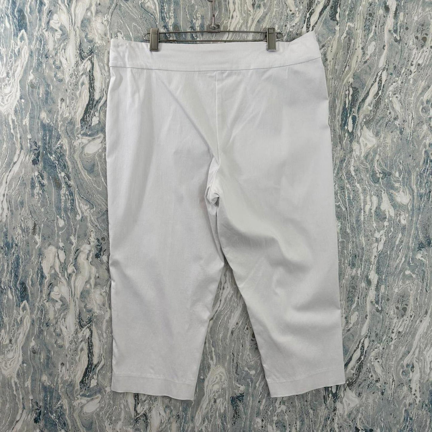 Classic White Straight-Leg Trousers (16)