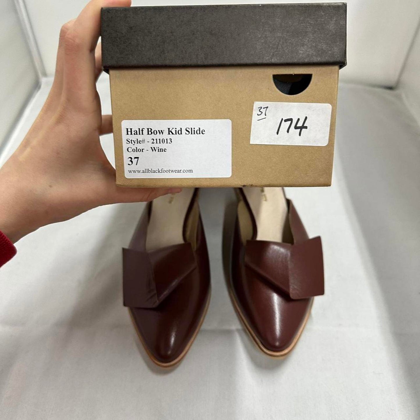 Contemporary Chic Wine Red Leather Half Bow Sandals (6.5)