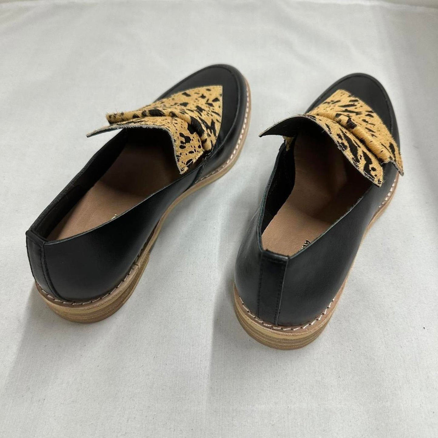 Flatbow Cowman Black & Tan Loafers (37)