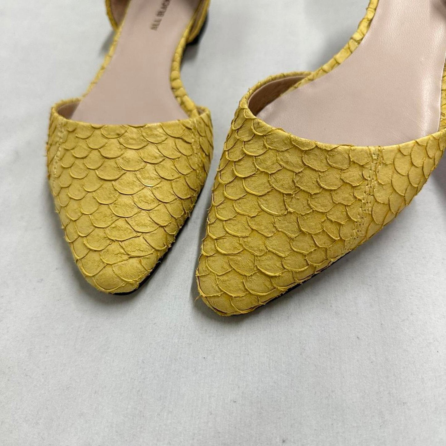 Designer Yellow Fish Scale Textured Flats (37)