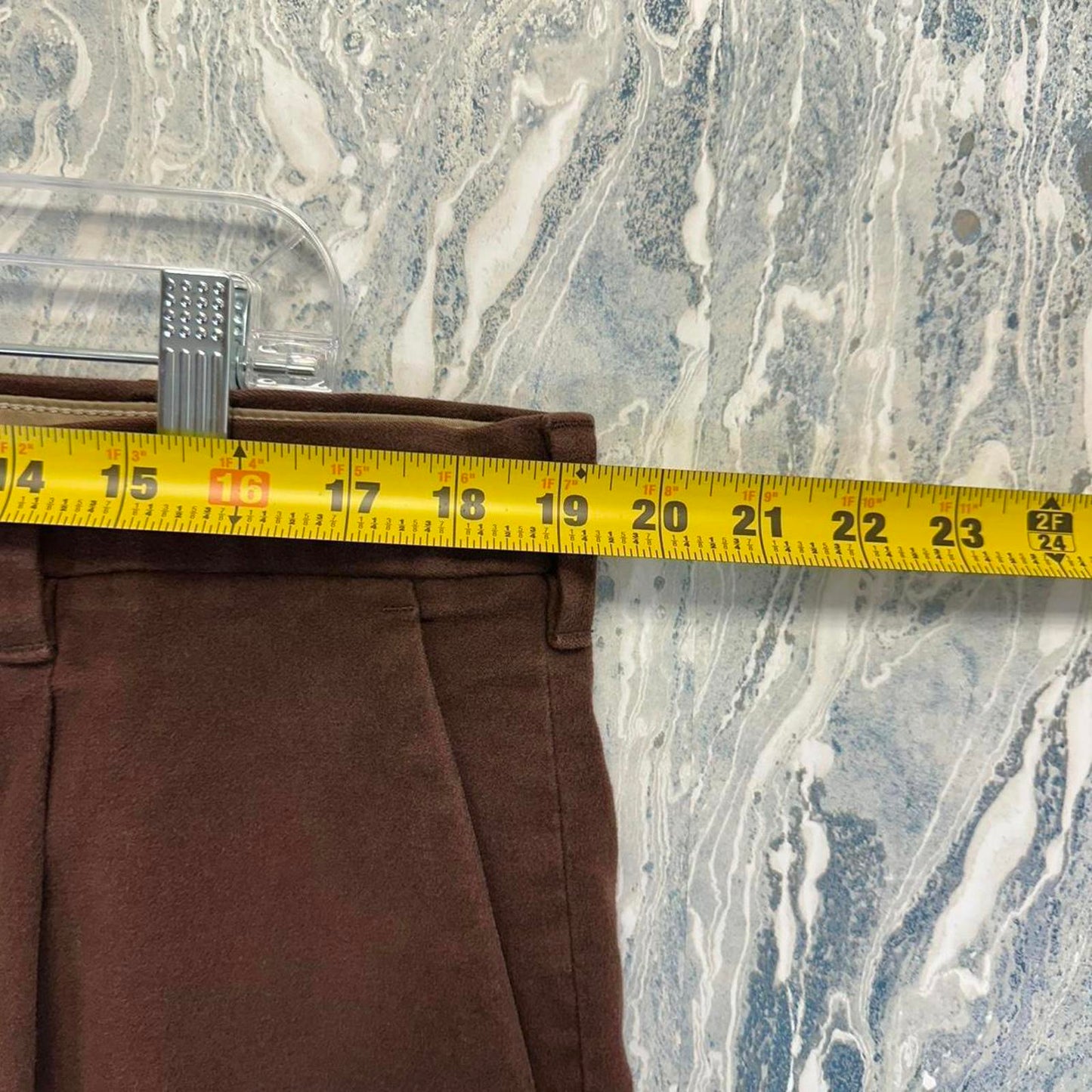 Minimalist Banana Republic Brown Khaki Trouser Pants (38)