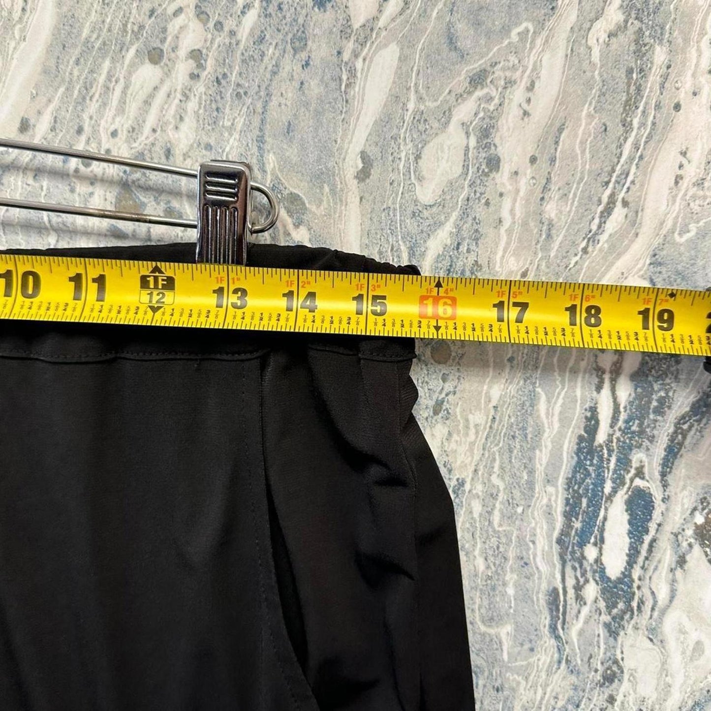 Minimalist black pleated boho pants (1)