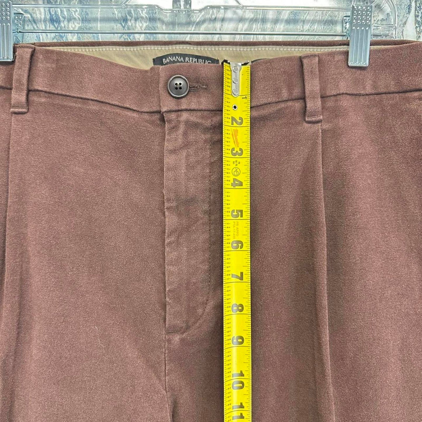 Minimalist Banana Republic Brown Khaki Trouser Pants (38)