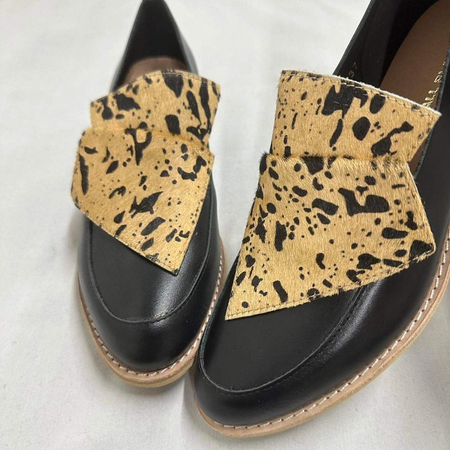 Flatbow Cowman Black & Tan Loafers (37)