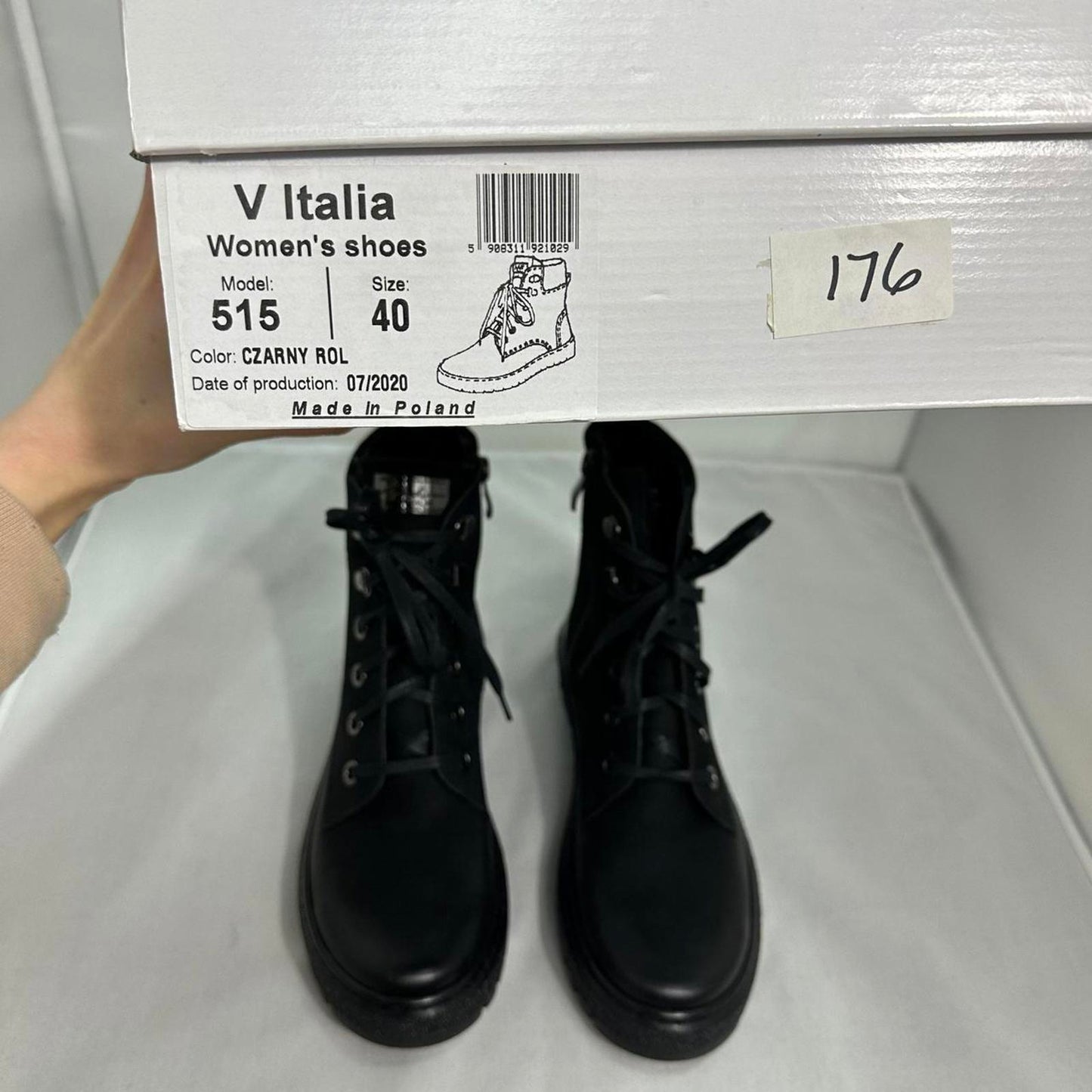 Black Lace-Up Leather Combat Ankle Boots (8.5)