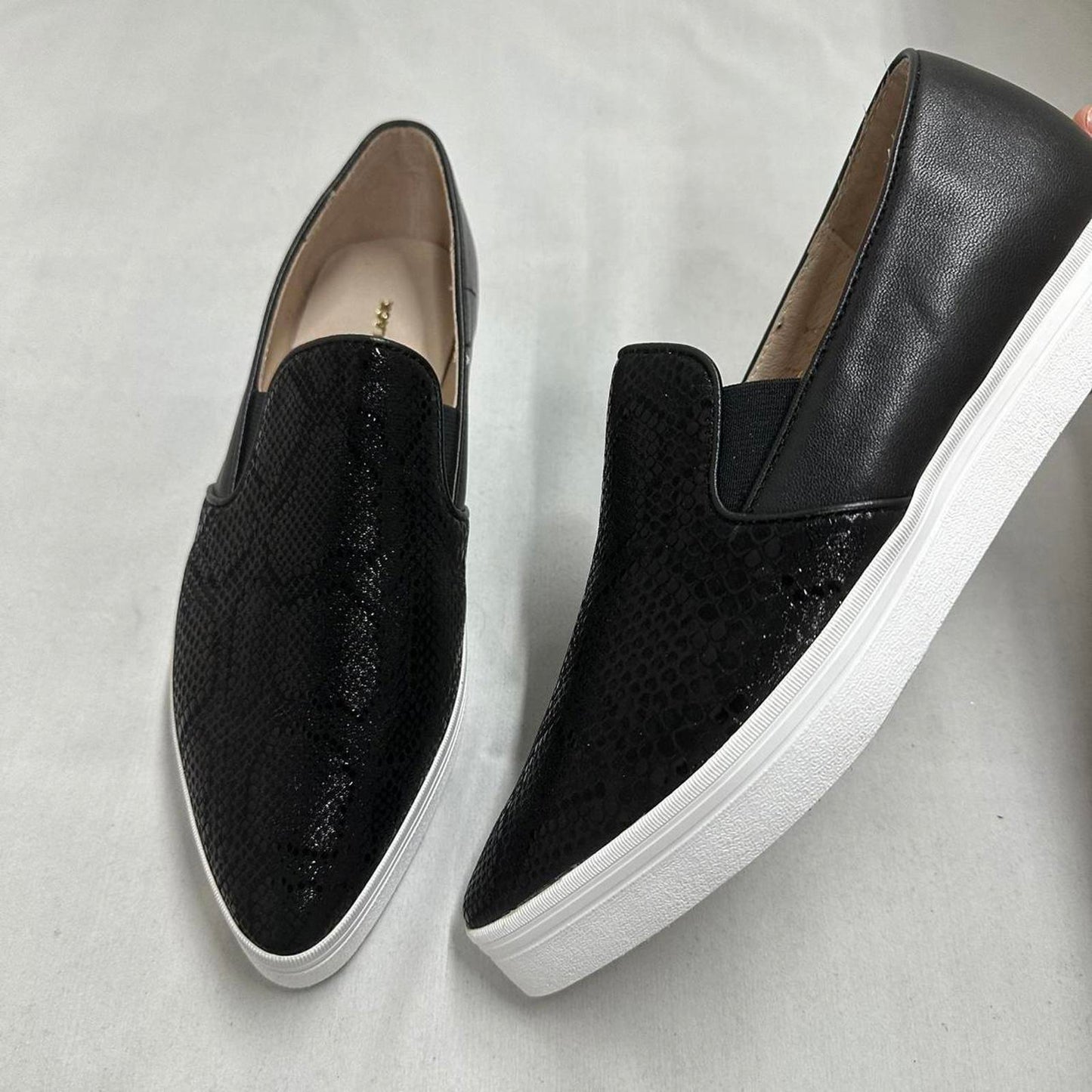 Sleek Black Textured Slip-On Shoes (37)