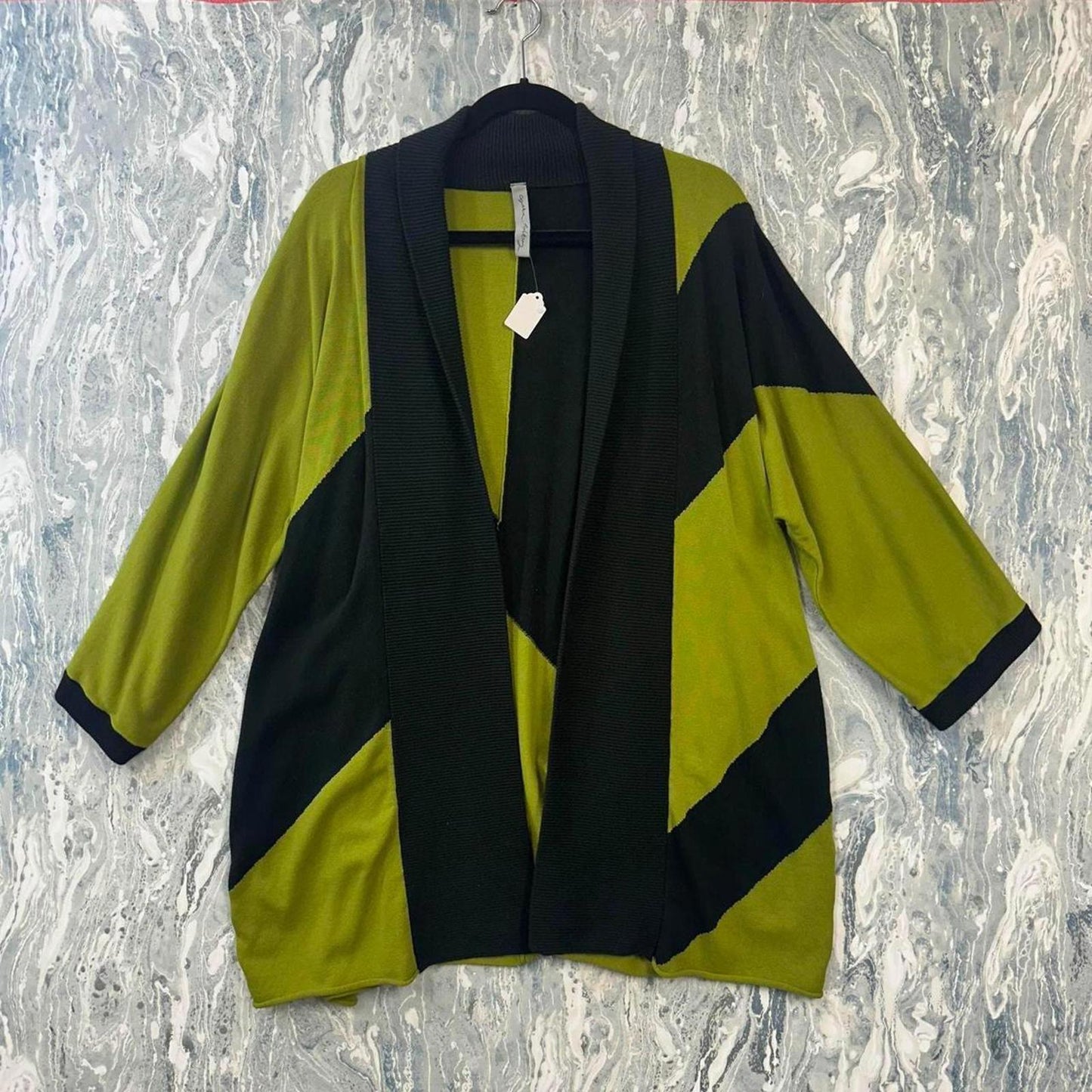 Green and Black Geometric Cardigan (One Size)