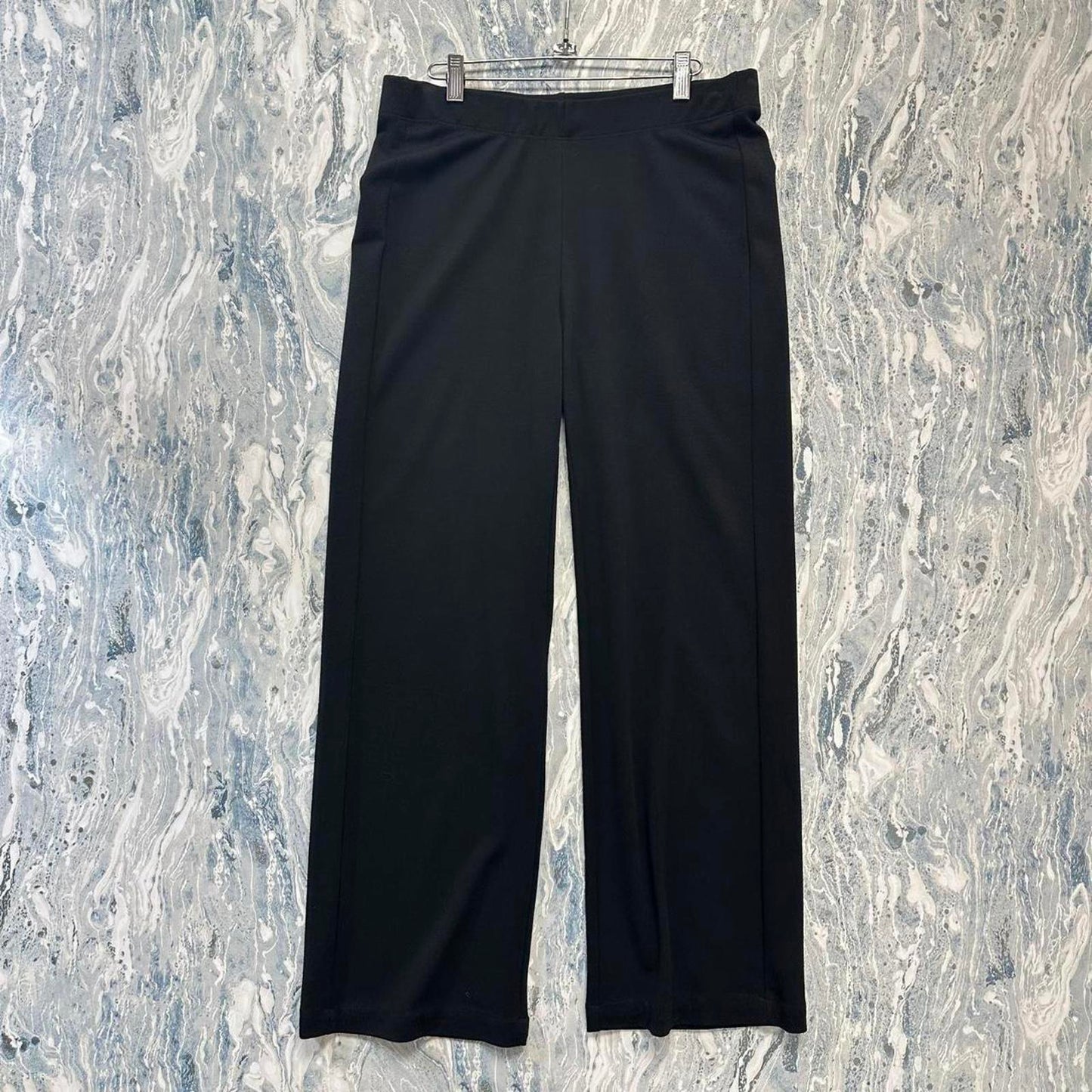 Minimalist basic black straight cut legging pants (4)