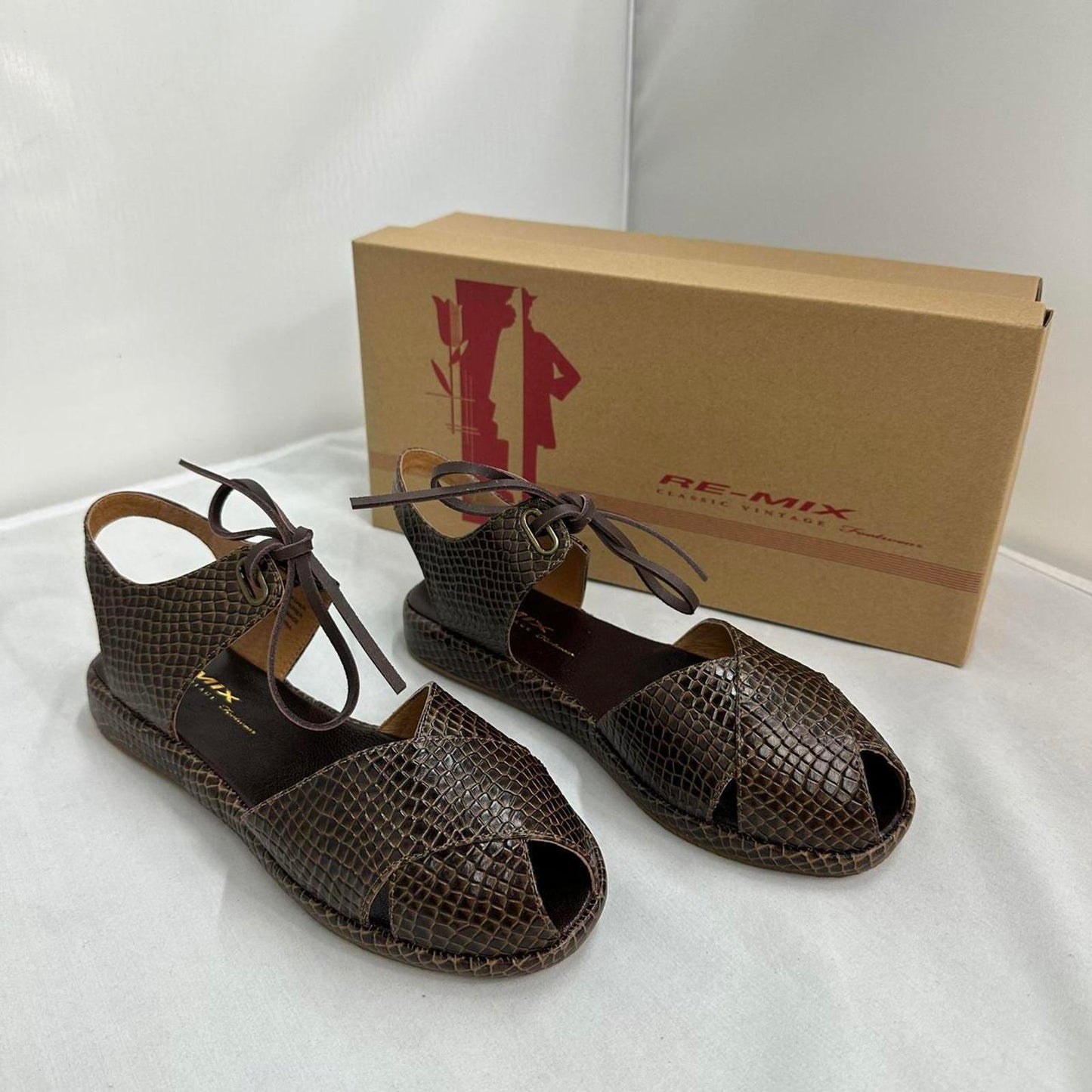 Re-Mix Classic Vintage Brown Peep Toe Leather Sandals (8)